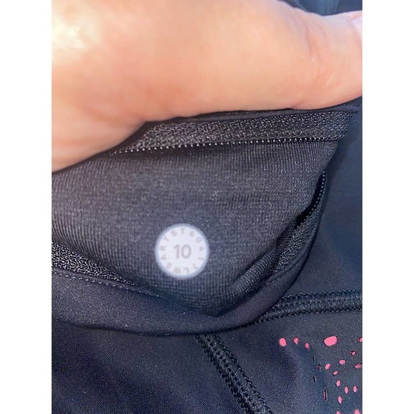 LULULEMON Colour Me Quick Leggings  Black Pink Laser Cut Out Sides Size 10 - Picture 4 of 4